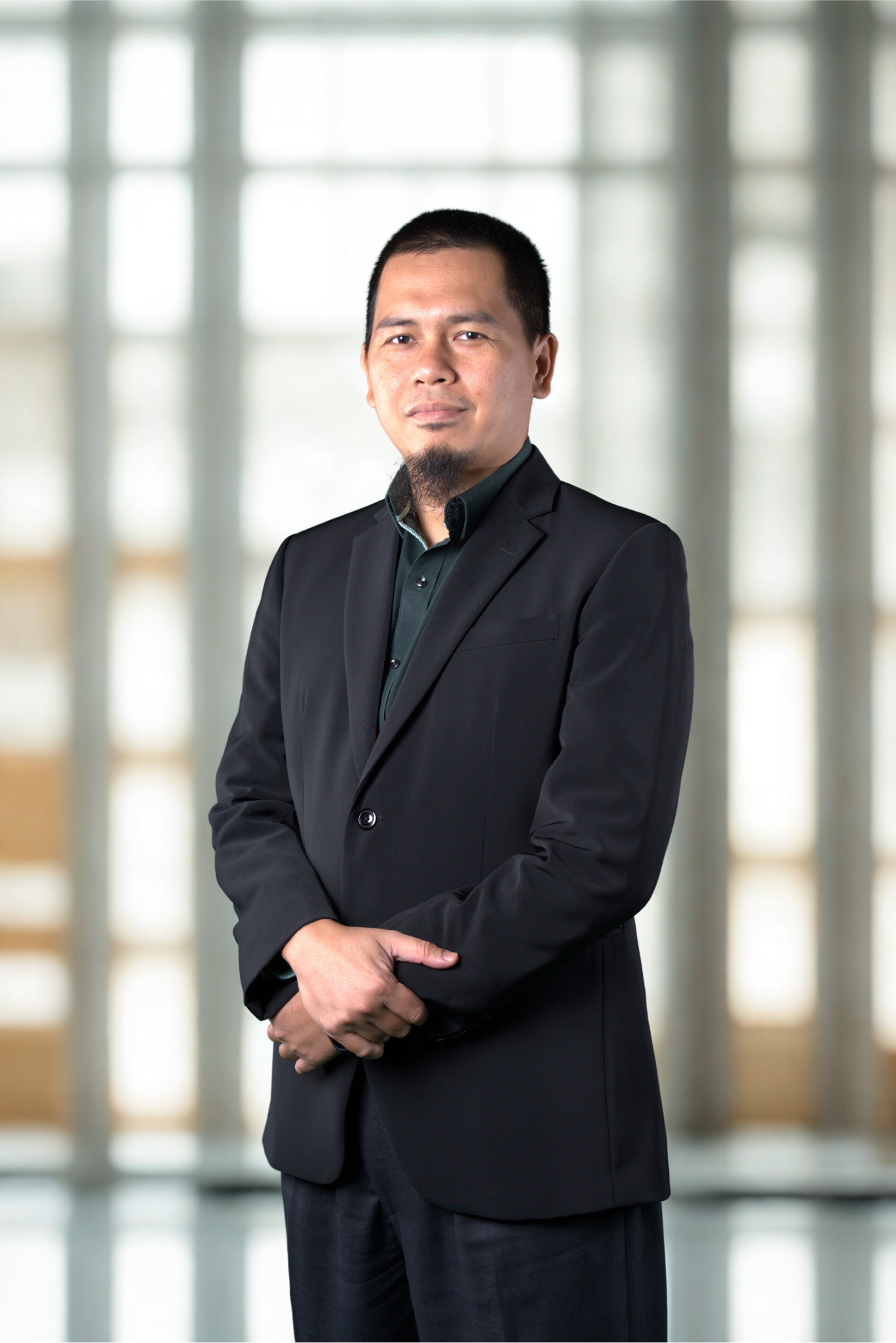 ENCIK MUHAMMAD HAFIZ ASWAD BIN AHMAD KAMAL